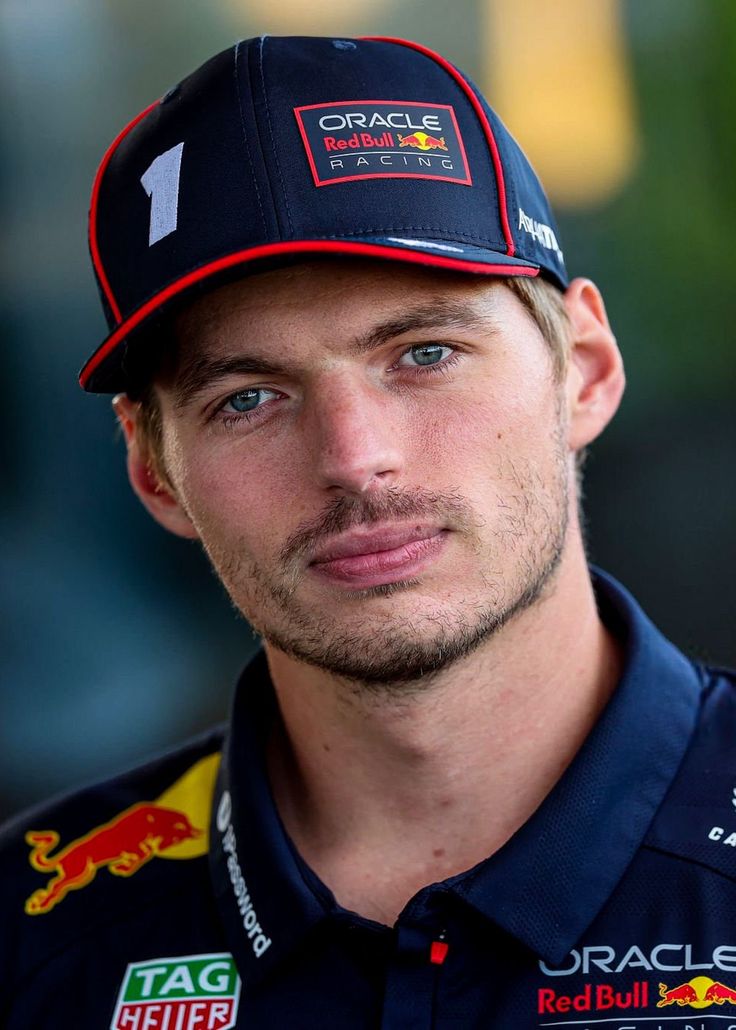 Gorra Red Bull del piloto Max Verstappen 2025