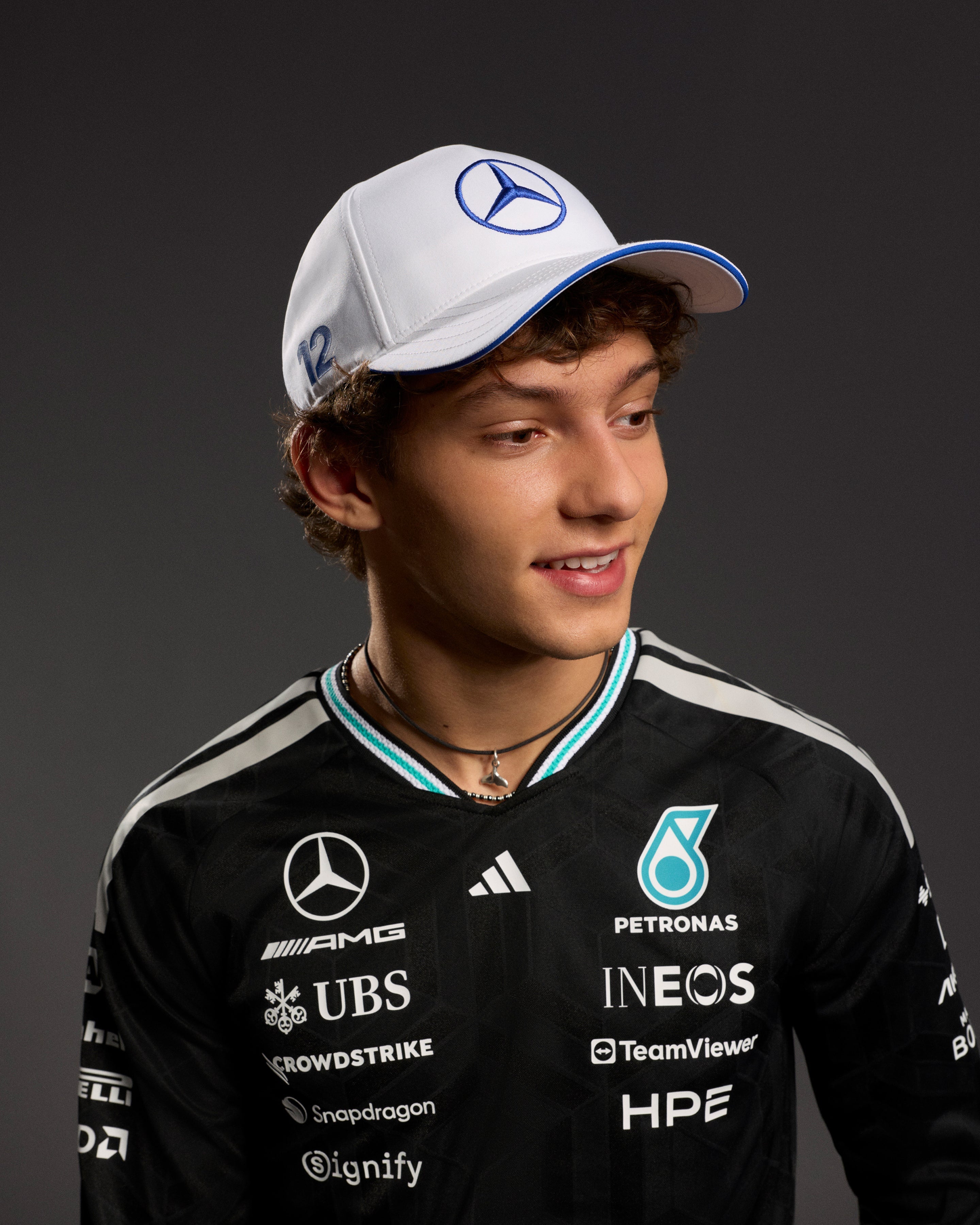 Gorra AMG-Petronas del piloto Kimi Antonelli 2026