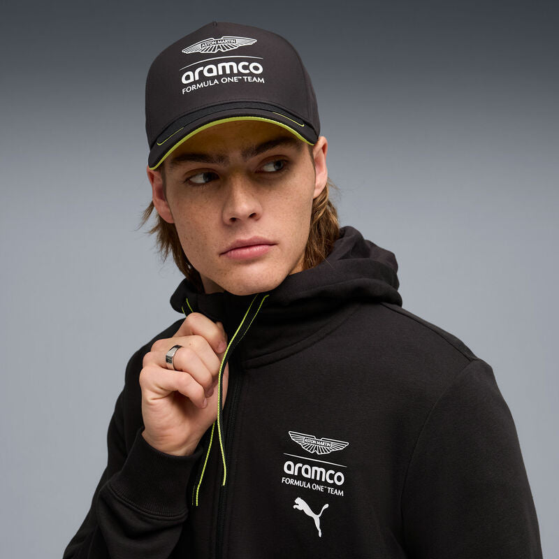 Gorra Aston Martin color negro del equipo 2026