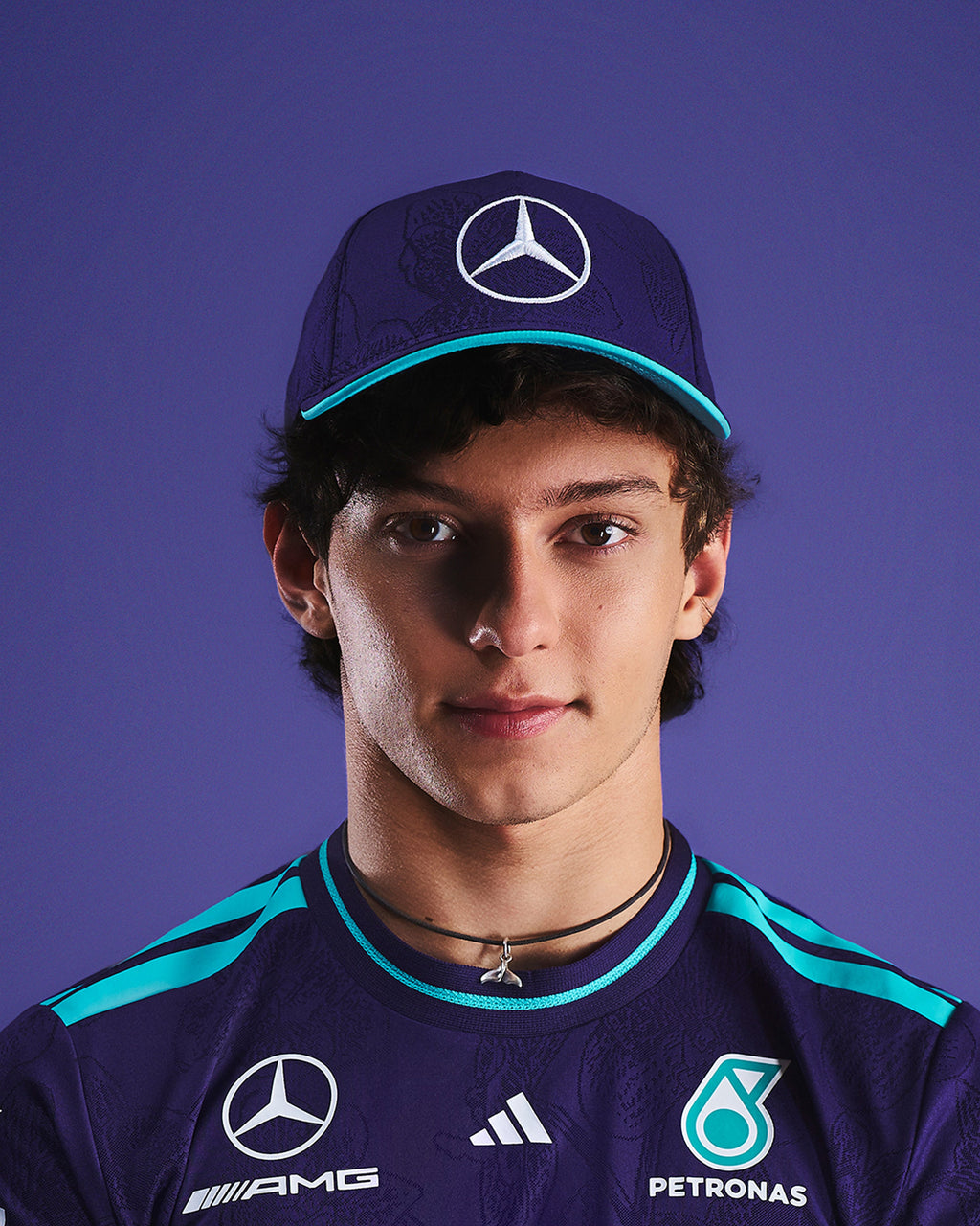 Gorra de Piloto Vanda Bloom Edición Especial 2026 Mercedes AMG