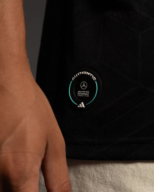 Camiseta de Piloto Autentica del equipo Mercedes AMG-Petronas 2026 de Formula 1