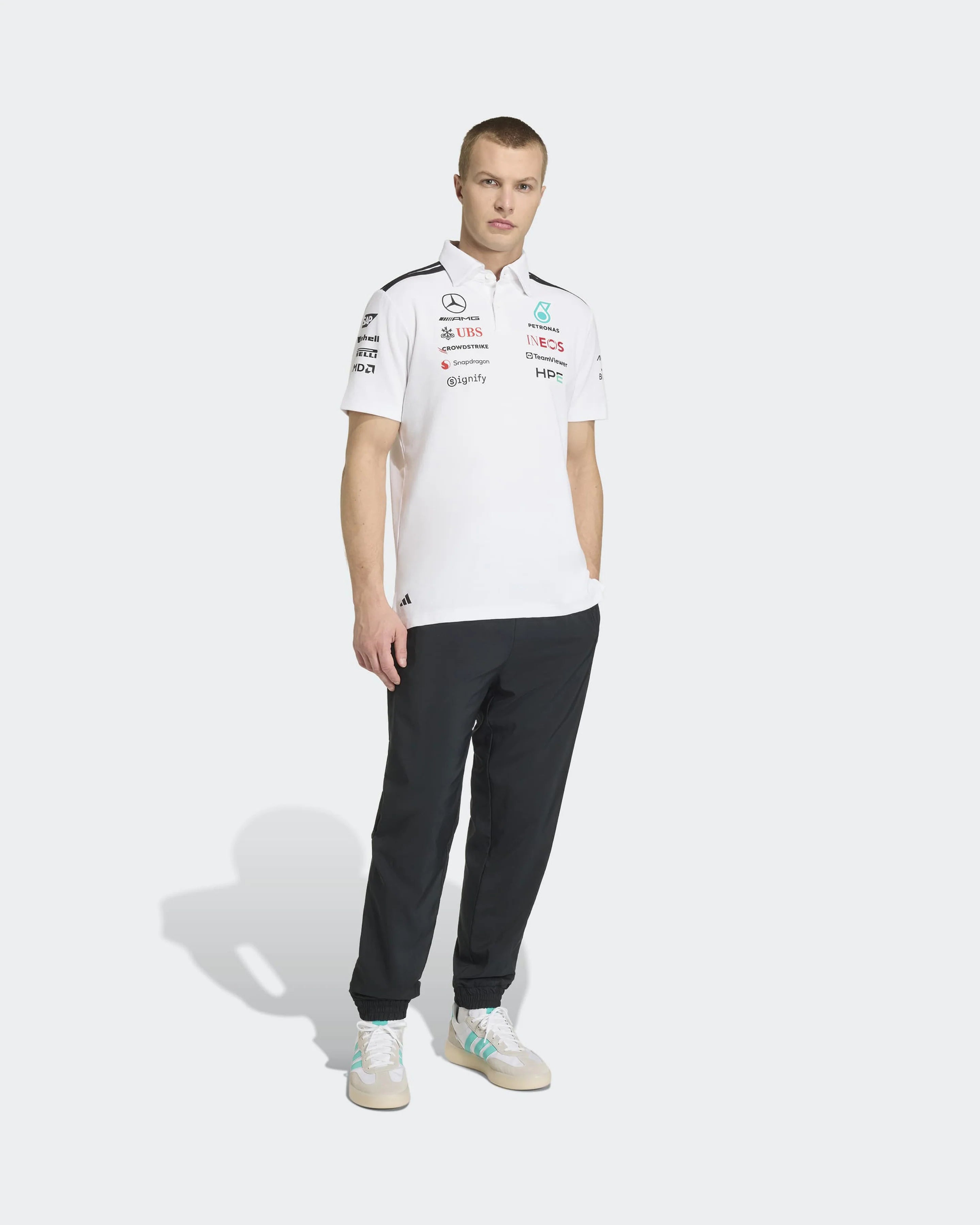 Polo del equipo Mercedes AMG-Petronas 2026