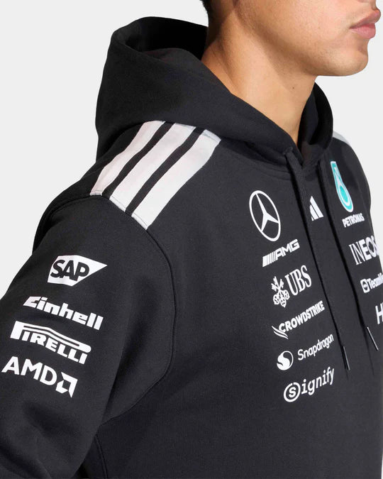 Sudadera del equipo AMG-Petronas 2026